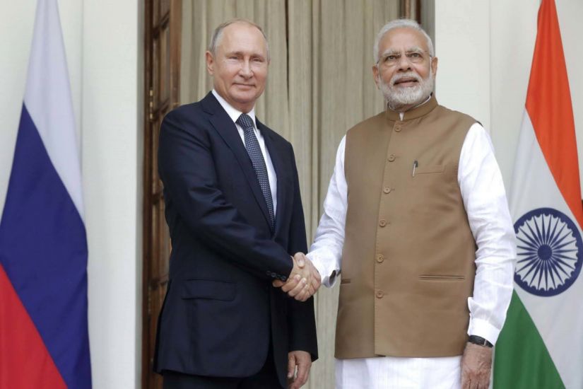 Putin Hindistana səfər etdi