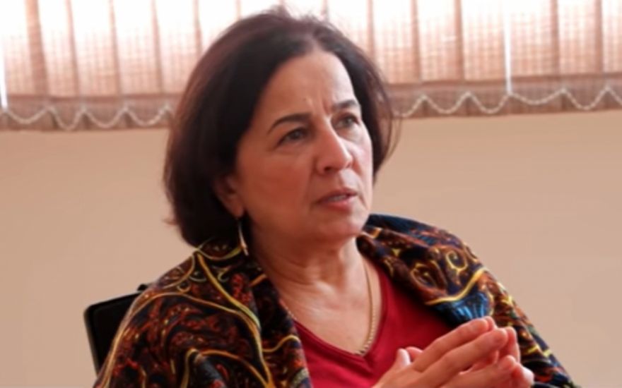 “Dodağını şişirtdirənlərin heç birinin mənəviyyatı yoxdur!” -     Əməkdar artist