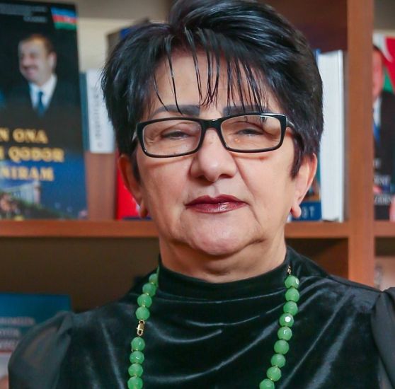 Pul yığdığı deyilən direktor danışdı: "Xərcləri nə ilə ödəməliyik?"