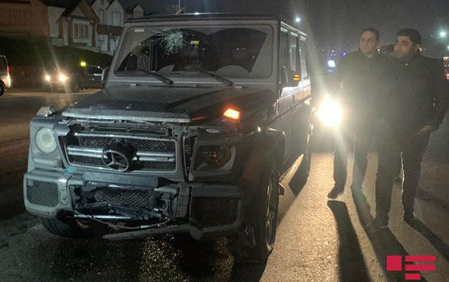 Bakıda “Gelandewagen” qəza törətdi, xəsarət alan var -       FOTO
