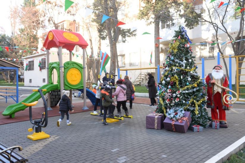 Bakıda növbəti abad həyət sakinlərin istifadəsinə verildi