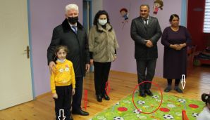 İcra başçısı pandemiya ilə bağlı bağçada yoxlama apardı: Özü qaydaları pozdu -       FOTO — foto 1