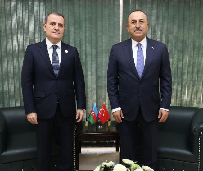 Azərbaycan və Türkiyə XİN rəhbərləri ikitərəfli və regional əməkdaşlığı müzakirə ediblər