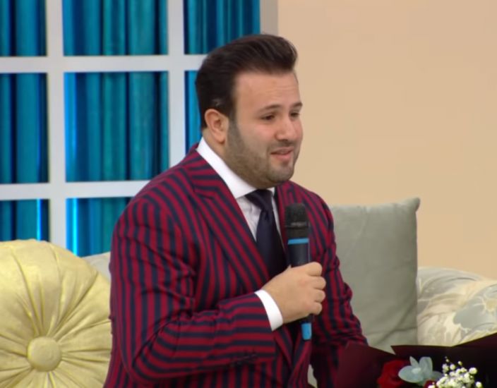 Elnur hansı aparıcını döymək istəyib? -     “Mikrofonu çırpdım...”