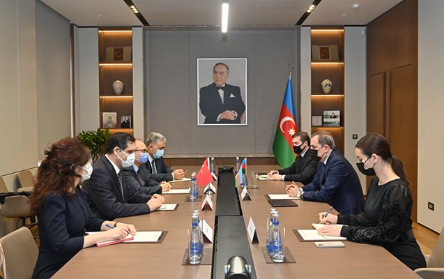Ceyhun Bayramov Birol Akgünlə görüşdü