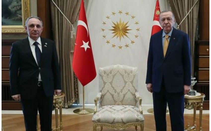 Ərdoğan Kamran Əliyevlə görüşdü