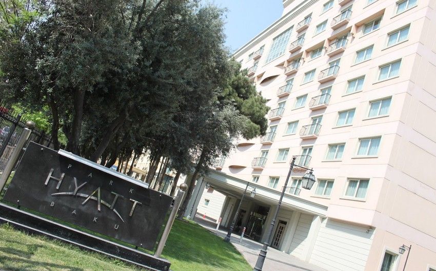 “Hyatt Regency Baku” hotelinin rəhbəri cərimələndi