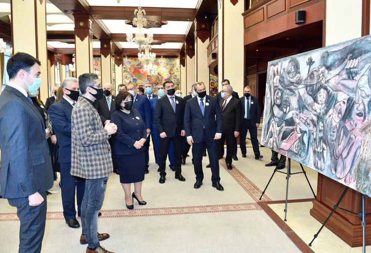 Milli Məclisdə Xocalı soyqırımına həsr olunmuş rəsm sərgisi təşkil olundu