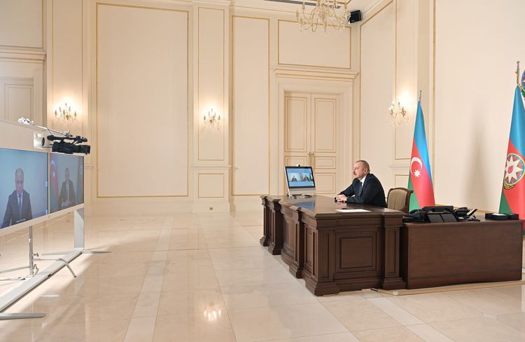 Dövlət başçısı: "Azərbaycan dilinə daxil edilən bəzi kəlmələr dilimizin saflığını pozur"
