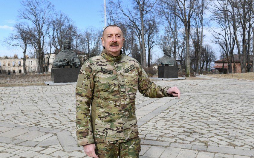 “Dərsliklərdə torpaqlarımızı Ali Baş Komandan İlham Əliyevin rəhbərliyi altında azad etdiyimiz xüsusi vurğulanmalıdır”
