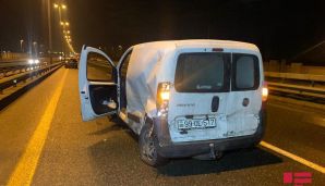 Bakıda körpünün üzərində 11 avtomobil toqquşub, xəsarət alanlar var -        FOTO — foto 8