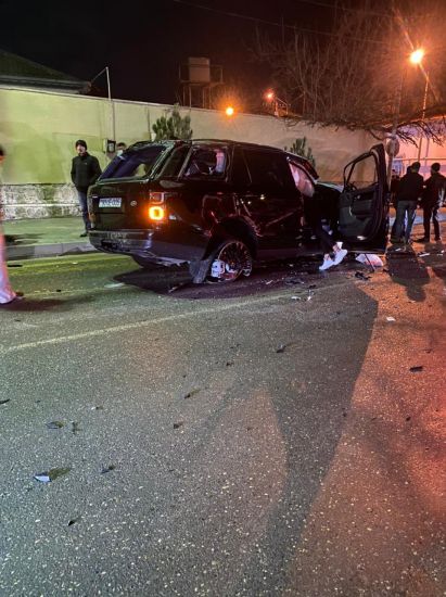 Bakıda məşhur biznesmenin oğlu "Range Rover"lə qəza törətdi, hadisə yerində öldü -       VİDEO