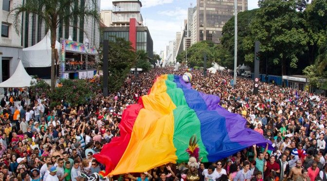 LGBT təbliğatını qadağan edən qanun layihəsi qəbul edildi