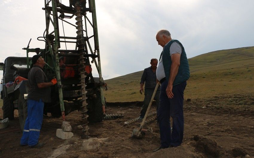 Azərbaycanda palçıq vulkanları ətrafında seysmik stansiyalar quraşdırılır