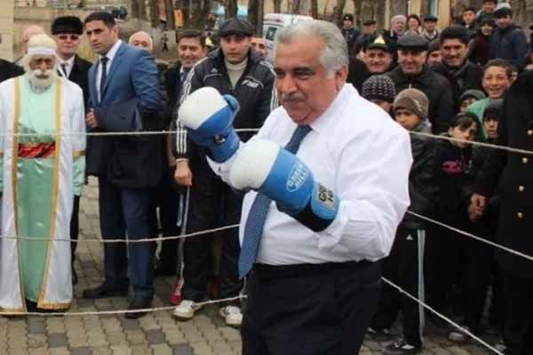 “Əli İnsanova yumruq vurdum, ağzıüstə yerə yıxıldı” –     Əhəd Abıyevdən şok açıqlama