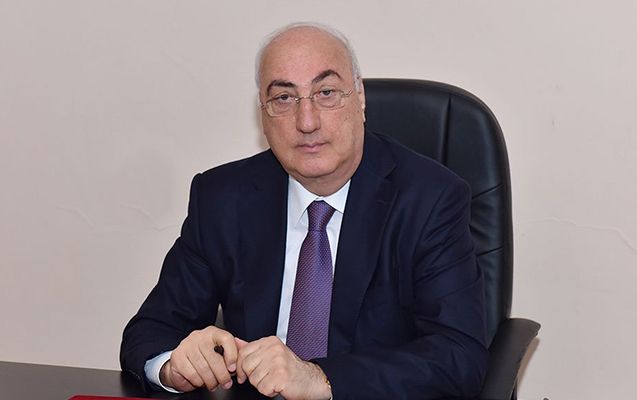 Zakir Fərəcov şəhid ailələrini qəbul etmək istəmir