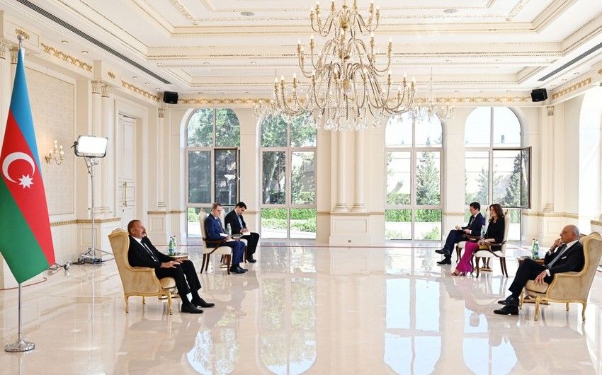 İlham Əliyev İtaliyanın Azərbaycandakı yeni səfirinin etimadnaməsini qəbul etdi -   YENİLƏNDİ