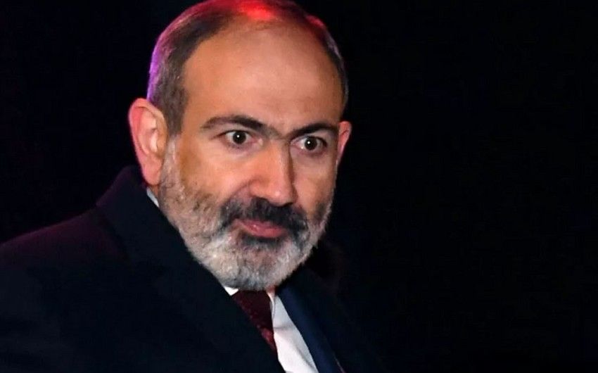 Paşinyan Sergey Lavrovu prezident və baş nazir adlandırdı, xanımı güldü