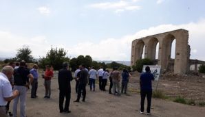 Xarici diplomatlar Ağdam Dram Teatrınının qalıqları ilə tanış oldu -         FOTO — foto 1