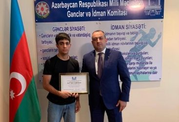 "Gənc nəslin vətənpərvər ruhda yetişdirilməsi hər birimizin vəzifəsidir" -    Adil Əliyev