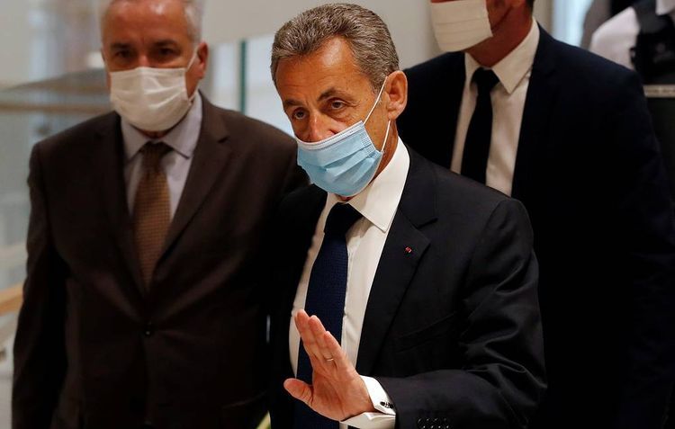Paris Məhkəməsi: Sarkozi həbsxanaya göndərilməyəcək