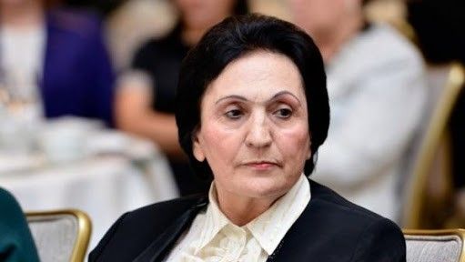 Ölkəni tərk etdiyi deyilən sabiq rektor: “Aydan arı, sudan duruyam”