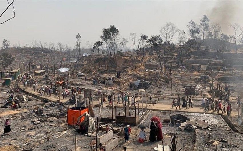 Qaçqın düşərgəsində yanğın zamanı 15 nəfər öldü, 400 nəfər itkin düşdü