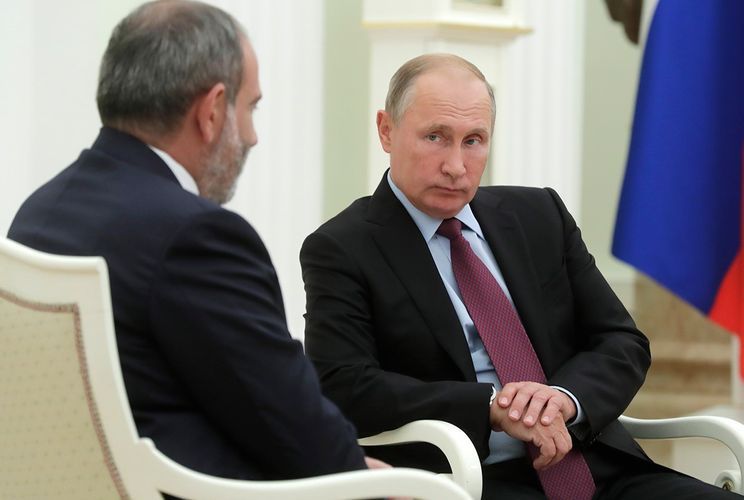 Putin-Paşinyan görüşündə hər hansı sənəd imzalanmayacaq -     Peskov