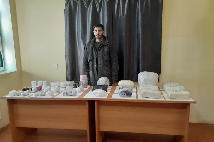 45 kq narkotikin ölkəyə keçirilməsinin qarşısını alındı