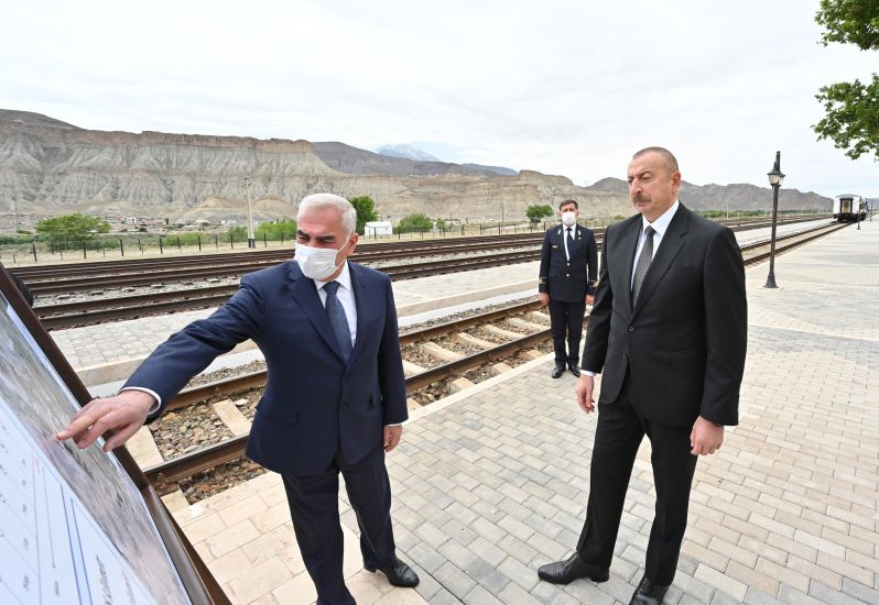İlham Əliyev Ordubad dəmir yolu stansiyası ilə tanış oldu -       YENİLƏNDİ