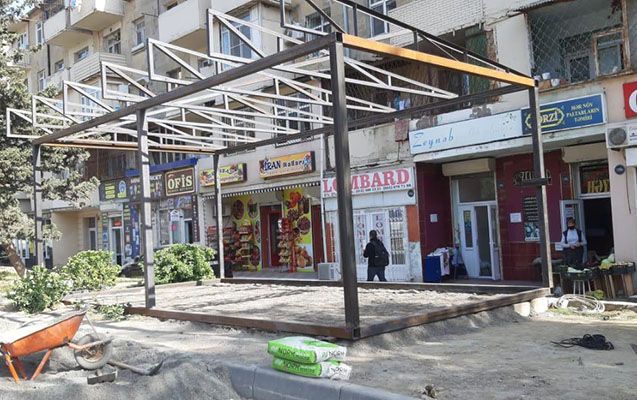 Bakıda səkiləri daraldıb parkinq yaratdılar -     FOTOLAR