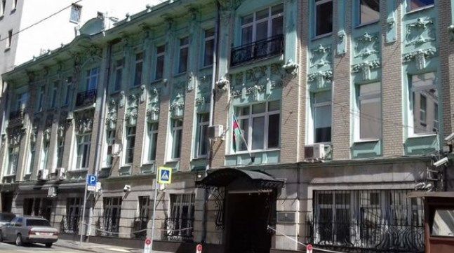 Azərbaycanın Rusiyadakı Səfirliyinin qarşısında həmyerlimiz qəflətən ölüb