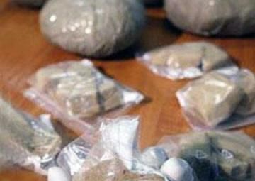 Keçmiş baş nazirin kokain alverində adı hallanan oğlunun müəmmalı səfəri təsdiqləndi –       FOTO