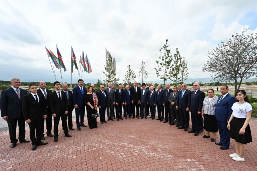 Prezident İlham Əliyev Ağdam şəhərinin bərpasının təməl daşını qoyub -     YENİLƏNDİ