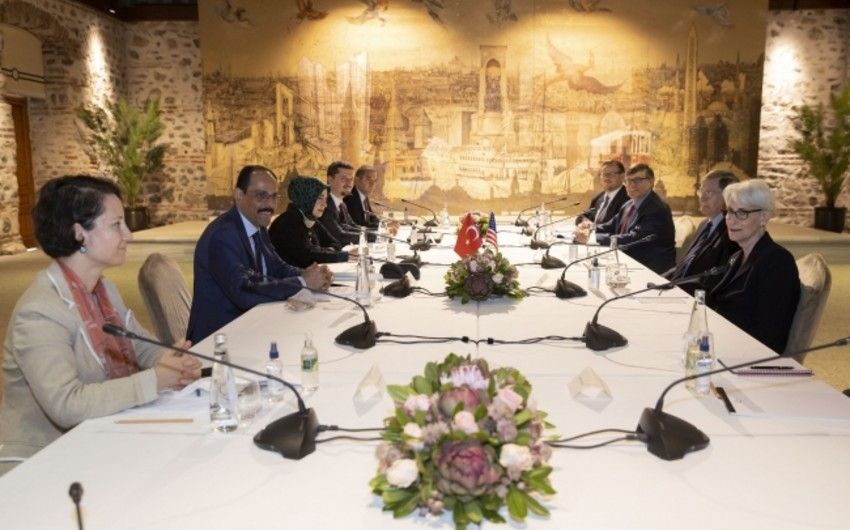 Ərdoğanın sözcüsü ABŞ dövlət katibinin müavini ilə Qarabağ məsələsini müzakirə etdi