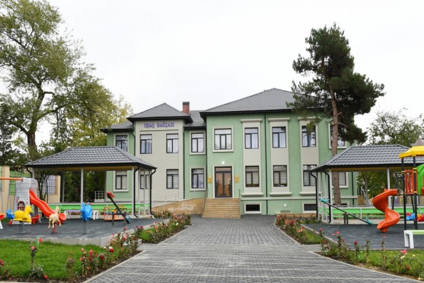 Prezident İlham Əliyev və birinci xanım Mehriban Əliyeva Şamaxı şəhər 7 saylı körpələr evi-uşaq bağçasının açılışında iştirak ediblər