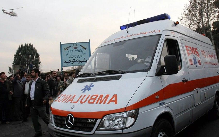 İranda sərnişin avtobusu aşdı -   33 yaralı