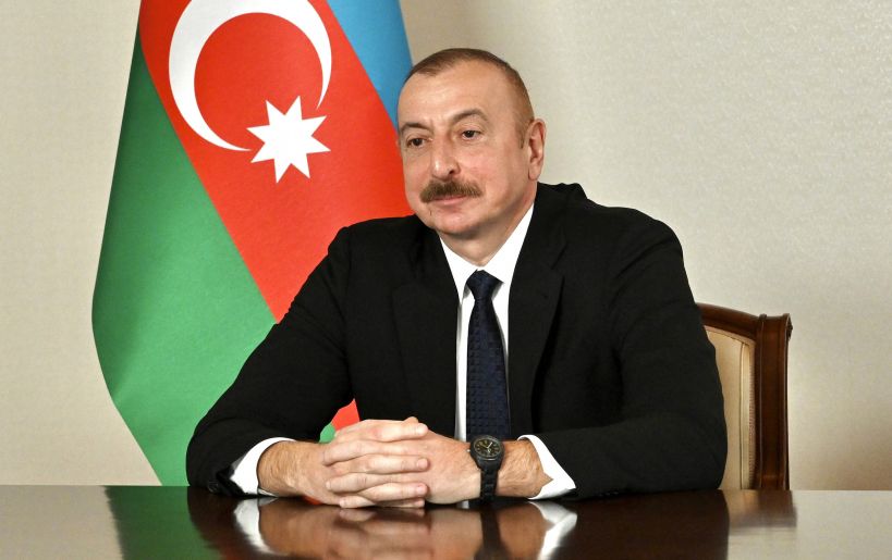 İlham Əliyev "2022-ci ilin dövlət büdcəsi haqqında" qanunu təsdiqlədi