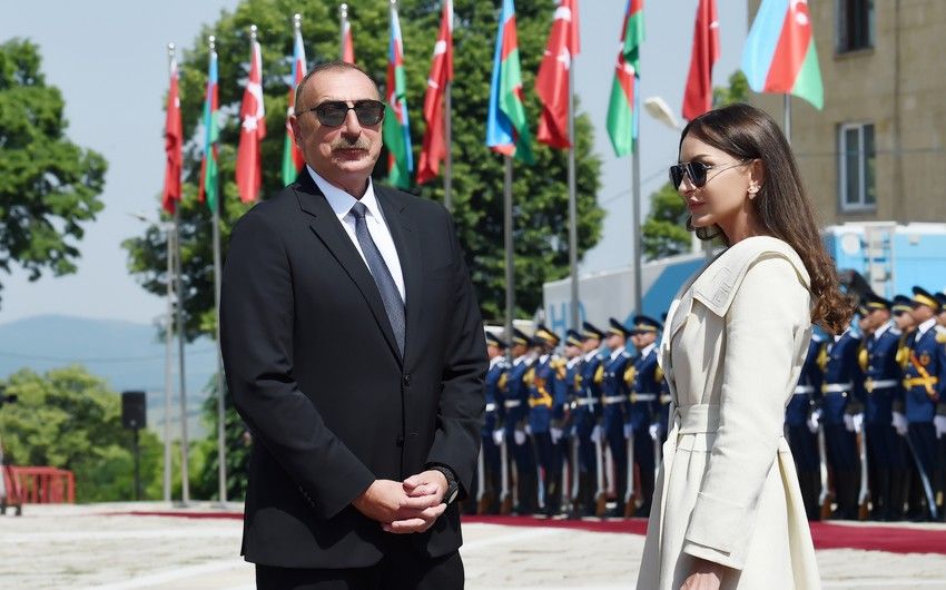 Mehriban Əliyeva Azərbaycan Prezidentini doğum günü münasibətilə təbrik edib:   "Tanrı Sizə güc və səbir versin!"