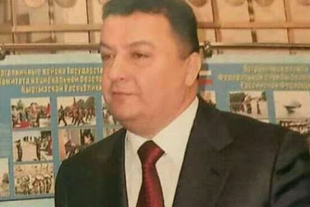 "Hakim Mövlam Şıxəliyevlə “müəllim” deyir” – zərərçəkənlərdən etiraz