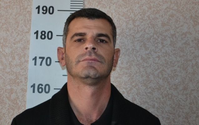 Təhsil Nazirliyinin əməkdaşıyam deyib vətəndaşların pulunu mənimsədi