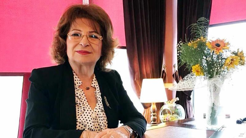“Qırmızı oda”, “İstanbullu gəlin”, “Camdakı qız”ın məşhur yazarı SİRLƏRİ AÇDI -     MÜSAHİBƏ