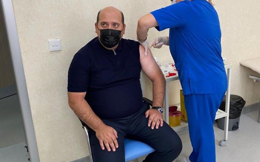 Prezidentin Ağdamdakı xüsusi nümayəndəsi 3-cü doza peyvənd olundu