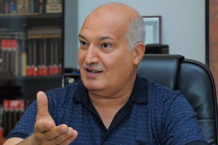 “Sərdar Cəlaloğlu Etibar Məmmədovu “siyasi yengə” adlandırmışdı”