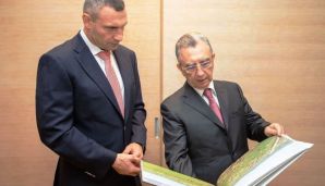 Bakı və Kiyev şəhərləri arasında qardaşlaşma haqqında niyyət protokolu imzalandı — foto 1