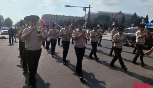 Gəncədə Bakının işğaldan azad olunmasının 103-cü ildönümü ilə əlaqədar yürüş keçirildi — foto 3