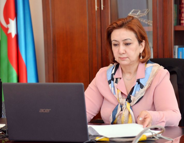 Bakı məktəblərində ənənəvi jurnallar ləğv olunacaq