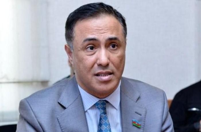 "Attestasiya başqa sənət və peşələrə tətbiq edilirsə, niyə jurnalistikaya da şamil edilməsin?!" -     Elman Nəsirov