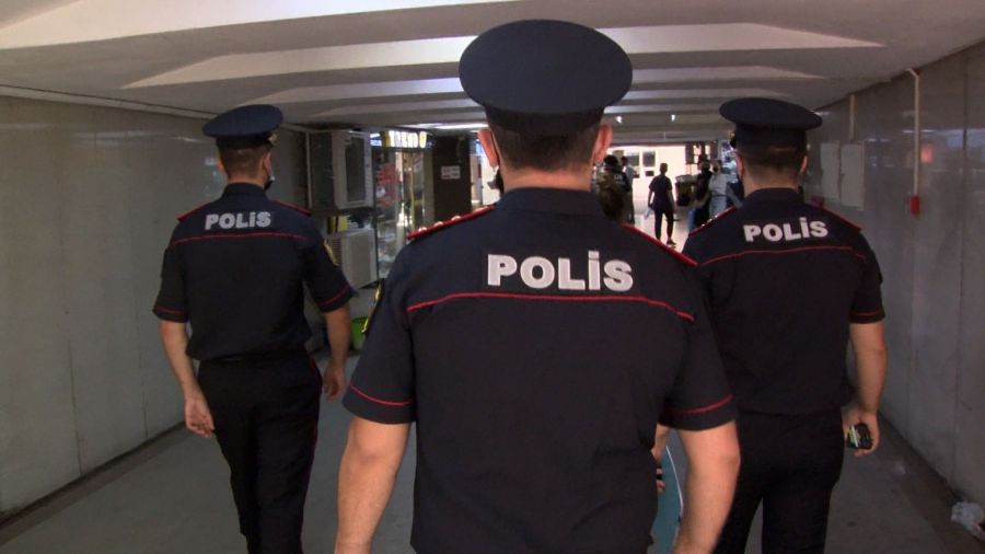 Polis hansı halda məhkəmə qərarı olmadan vətəndaşı saxlaya bilər? - RƏSMİ AÇIQLAMA
