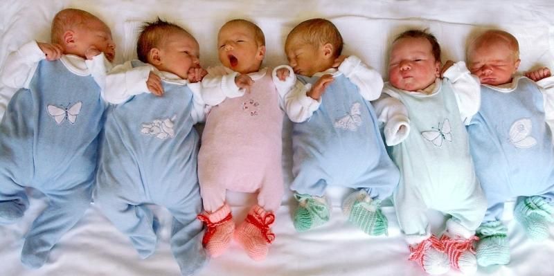 Azərbaycanda artıq 3 deyil, 5 və daha çox uşaqlı analar çoxuşaqlı sayılacaq -     QƏRAR